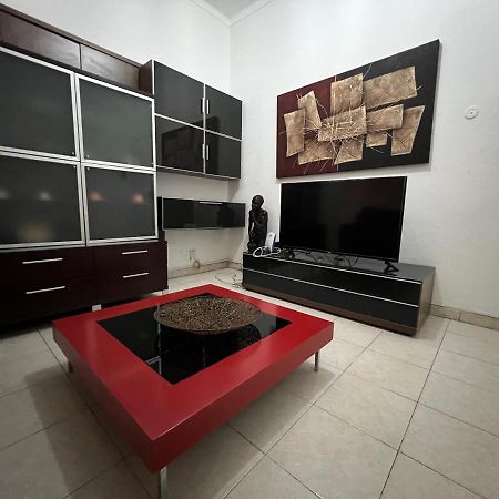 Africa Em Zona Comercial De Luanda Apartment Bagian luar foto