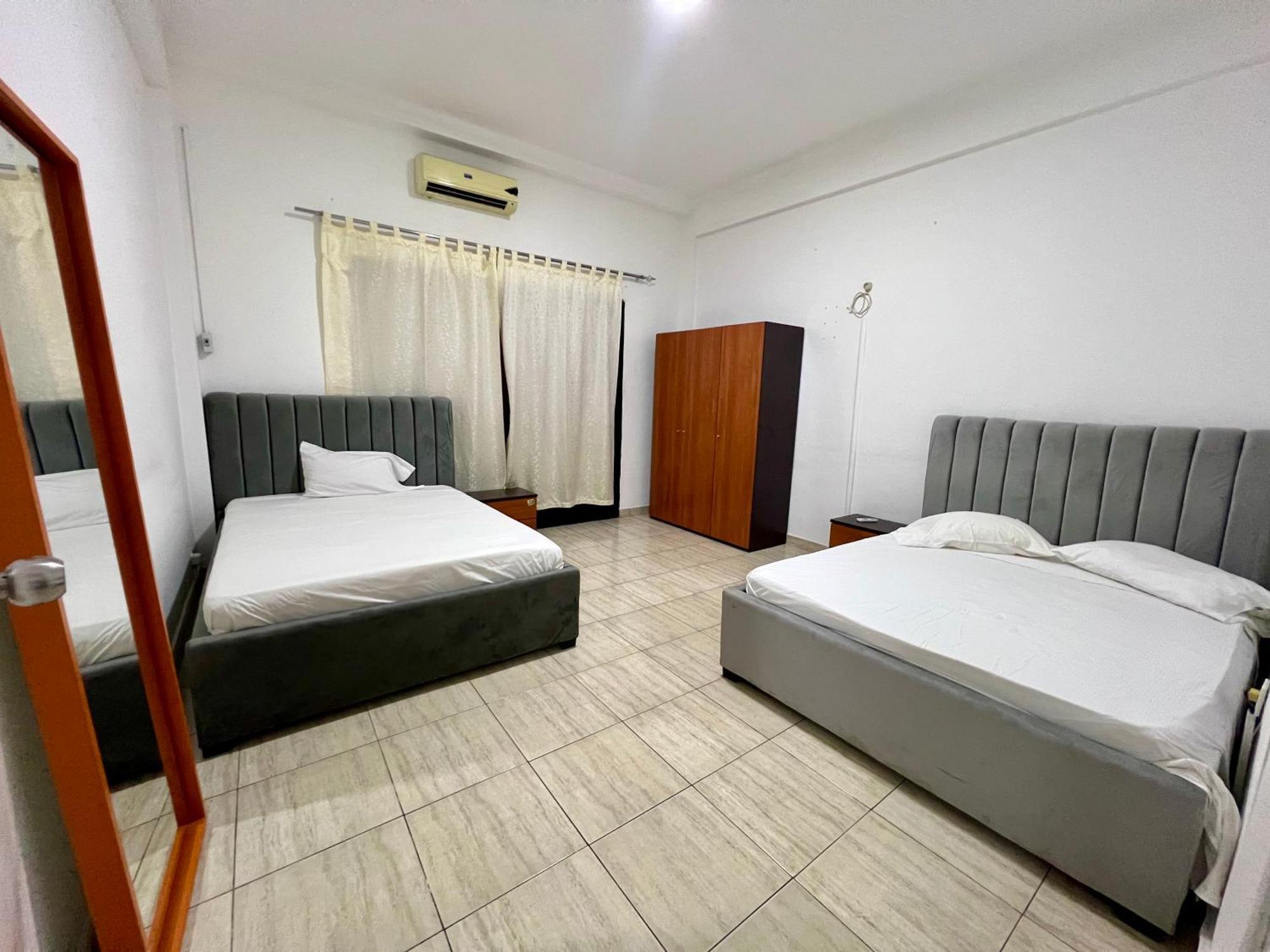 Africa Em Zona Comercial De Luanda Apartment Bagian luar foto